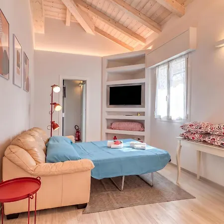 Apartamento Casa Del Geco With Terrace And Parking - Happy